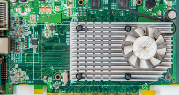 SMT貼片加工中對焊錫膏的質(zhì)量要求